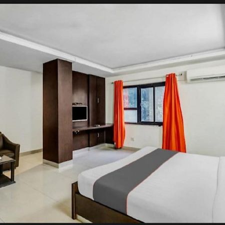 Aerocity Hotel Jindal Palace Delhi- A Well Hygiene Property"All Staff Vaccinated " Нью-Дели Экстерьер фото