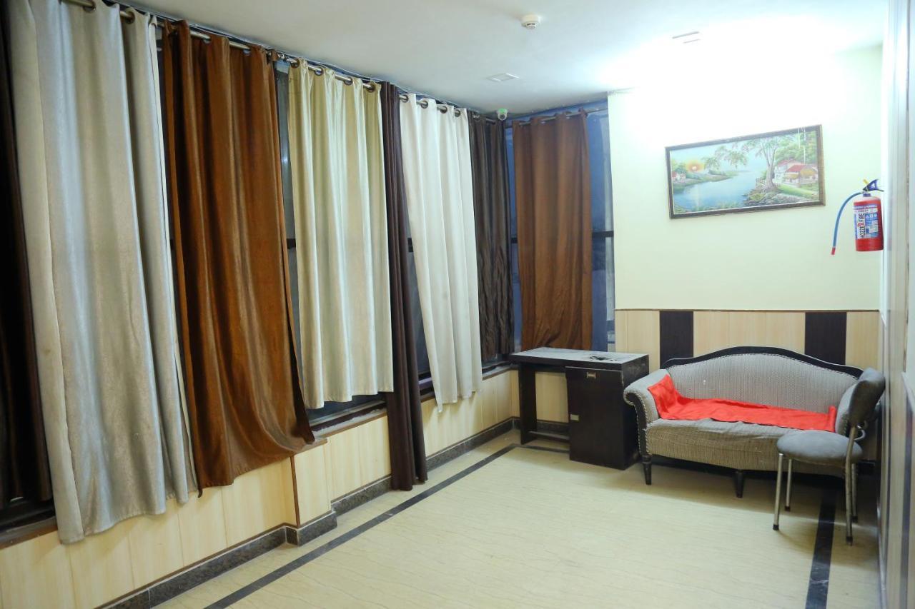 Aerocity Hotel Jindal Palace Delhi- A Well Hygiene Property"All Staff Vaccinated " Нью-Дели Экстерьер фото